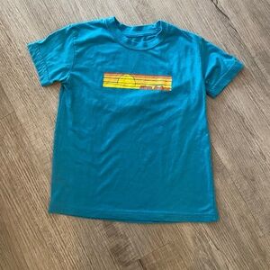 Momentum Outfitters Blue Glen Arbor Michigan Souvenir T-Shirt - Size Kids’ XS